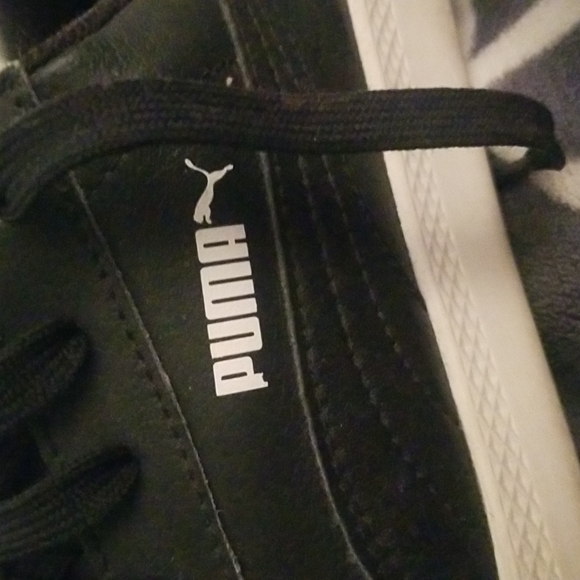 Shoes - Picture 2 of 3